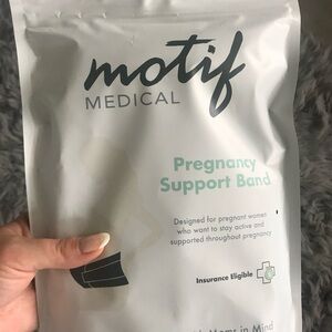 Medium Motif Medical Pregnancy Support Band - White